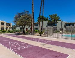 Updated Condo in A+ Old Town Scottsdale Location! İç Mekan