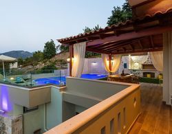 Upscale Villa in Achlades Crete With Private Pool Dış Mekan