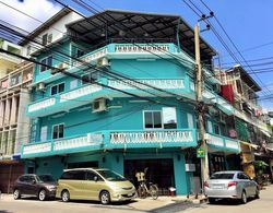 Urban Hostel Bangkok Dış Mekan