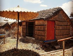 Uros Quechua Lodge Dış Mekan