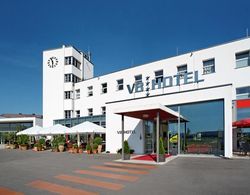 V8 Hotel Motorworld Region Stuttgart, BW Premier Genel