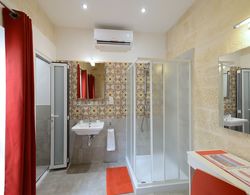 Vallettastay - LOVELY HOUSE Banyo Tipleri