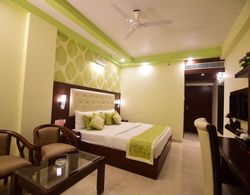 Hotel Varanasi Inn Dış Mekan