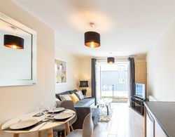 Velvet 1-bedroom Apartment With Balcony, Hoddesdon Genel