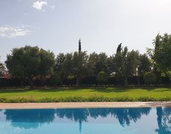 Very Chic Private Villa With Garden And Pool Dış Mekanlar