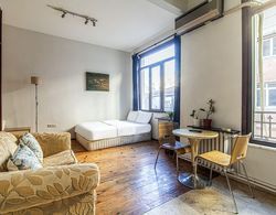 Vibrant Flat With Excellent Location in Beyoglu Oda