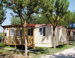 Victoria Mobilehome Riva Nuova Village Dış Mekan