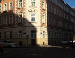Vienna Hotspot - Hundertwasser Künstlerviertel Dış Mekan