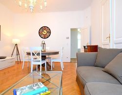 Vienna Residence Great Home for 4 People Near the Famous Schloss Schoenbrunn Oda Düzeni