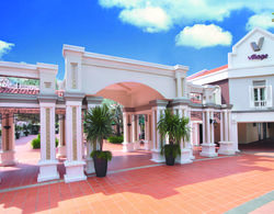 Village Hotel Albert Court by Far East Hospitality Genel