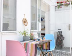 Vintage & Chic with Patio by FeelHome Dış Mekan