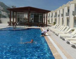 Viras Hotel Havuz