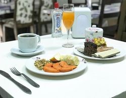 Visk Palace Hotel e Restaurante Kahvaltı