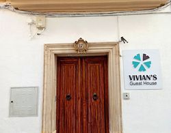 Vivian's Guest House Dış Mekan