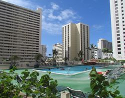 Waikiki Banyan - Walk to the Beach Öne Çıkan Resim
