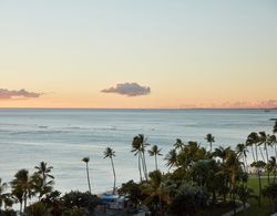 Waikiki Shore by Outrigger Genel