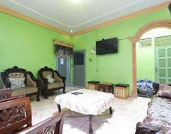 Waroeng Transit & Depary Homestay Genel