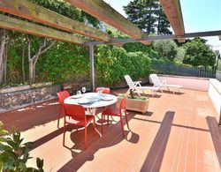 Watercolor Loft - 2 Bedrooms Apartment With 2 Terraces Overlooking the Lake in Pai di Torri del Benaco Oda