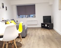 Watford Central Serviced Apartments - F5 Genel