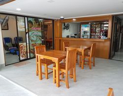 Welcome Inn Hotel Karon Beach Double Superior Room From Only 700 Baht Yerinde Yemek