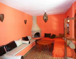 Welcome to Grenadine Double Bedroom and Spacious Garden With Swimming Pool İç Mekan
