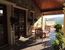 WelcomHeritage Windsor Lodge İç Mekan