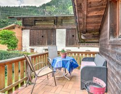 Welcoming Holiday Home With Garden in Tyrol Oda Düzeni