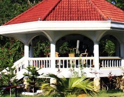 Whispering Palms Island Resort Genel