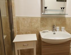 White Guest House Banyo Tipleri