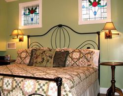 White Oak Manor Bed & Breakfast Genel