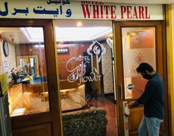 White Pearl Lobi