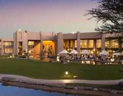 Windhoek Country Club Resort Genel