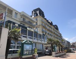 Hôtel Windsor FRONT DE MER Dış Mekan