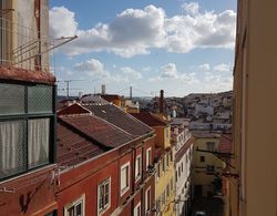 Apartment with Balcony in the Heart of Lisbon Dış Mekan