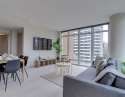 Wonderful 2BR Condo at Crystal City Oda Düzeni