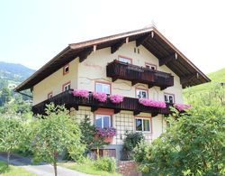 Wonderful Apartment in Hopfgarten im Brixental With Parking Dış Mekan
