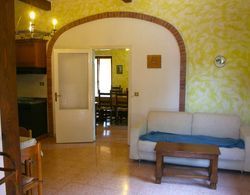 Wonderful private villa with A/C, WIFI, private pool, TV, veranda, parking, close to Montepulciano Oda Düzeni