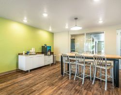 WoodSpring Suites Sanford North I-4 Orlando Area Yerinde Yemek