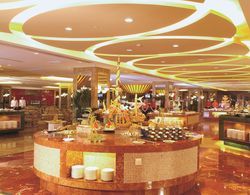 Xiamen Xianglu Grand Hotel Yeme / İçme