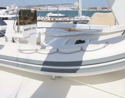 Yacht Charter Saint Tropez Dış Mekan