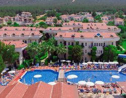 Yel Holiday Resort Havuz