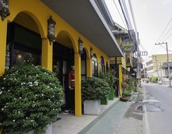 Yellow Hotel Dış Mekan