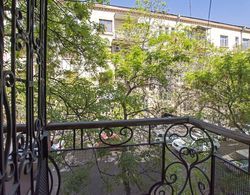 Yerevan Hostel Oda Düzeni