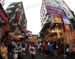 Yizhong Street Meets Summer Dış Mekan