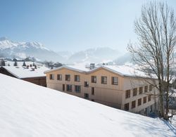 Youth Hostel Gstaad Saanenland Dış Mekan
