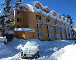 Hotel Zahgeer Continental Gulmarg Dış Mekan