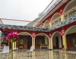 Hotel Zarin Palace Dış Mekan