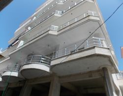 Zeta's Apartments Dış Mekan