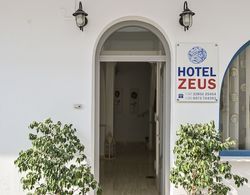 Zeus Hotel Dış Mekan