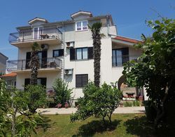 Apartments Zova Dış Mekan